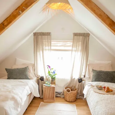 Ons Plekje 6 Personen - Zeezand Recreatie * Stolpen